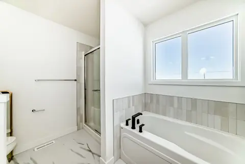 Easton at 4003 207 Street NW — Photo of a finished Easton, photo 7 of 12