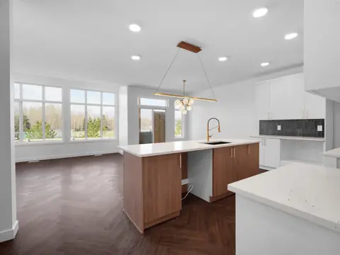 Sicily at 20624 - 43 Avenue NW — Photo of a finished Sicily, photo 5 of 11